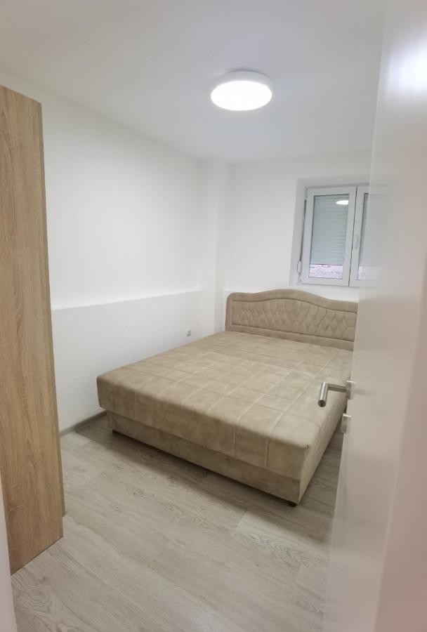 Kraguj Apartman 2 Крагуевац Экстерьер фото